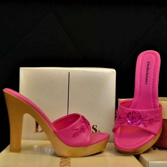 delicious shoe brand wholesale